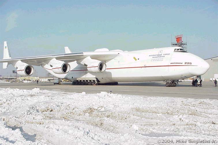 An-225%20Mike%20Singleton%2001%20l.jpg